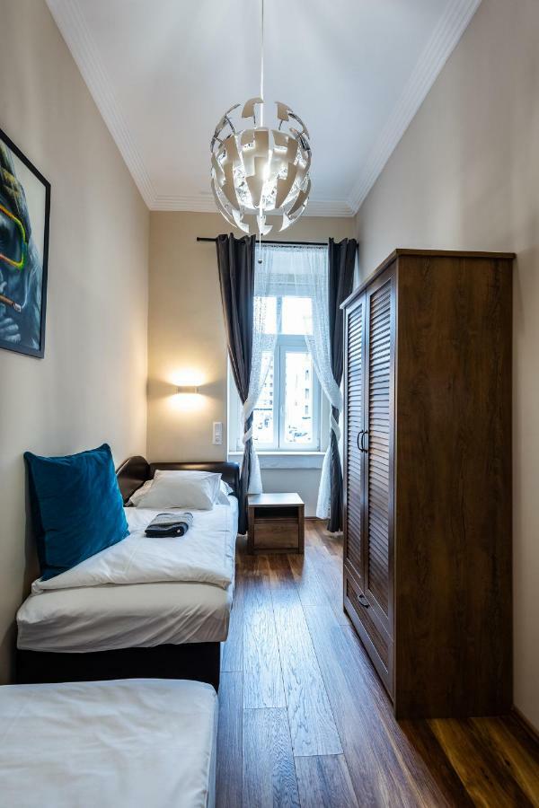 Center Of The Center, The Grand Deluxe Apartment Budapest Exterior photo